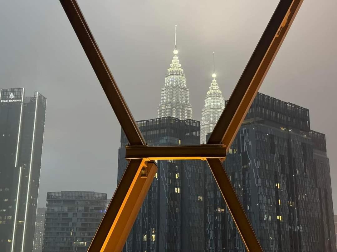 Scarletz Klcc Twintower By One39kl Apartment Kuala Lumpur