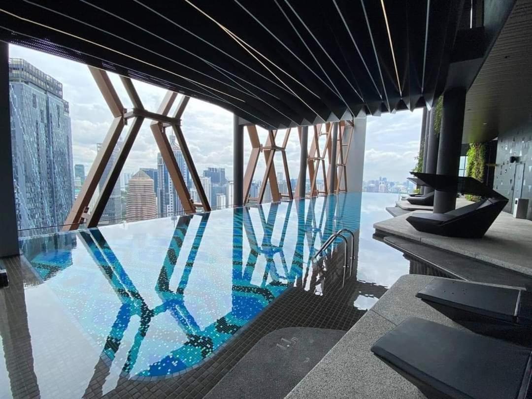 Scarletz Klcc Twintower By One39kl Apartment